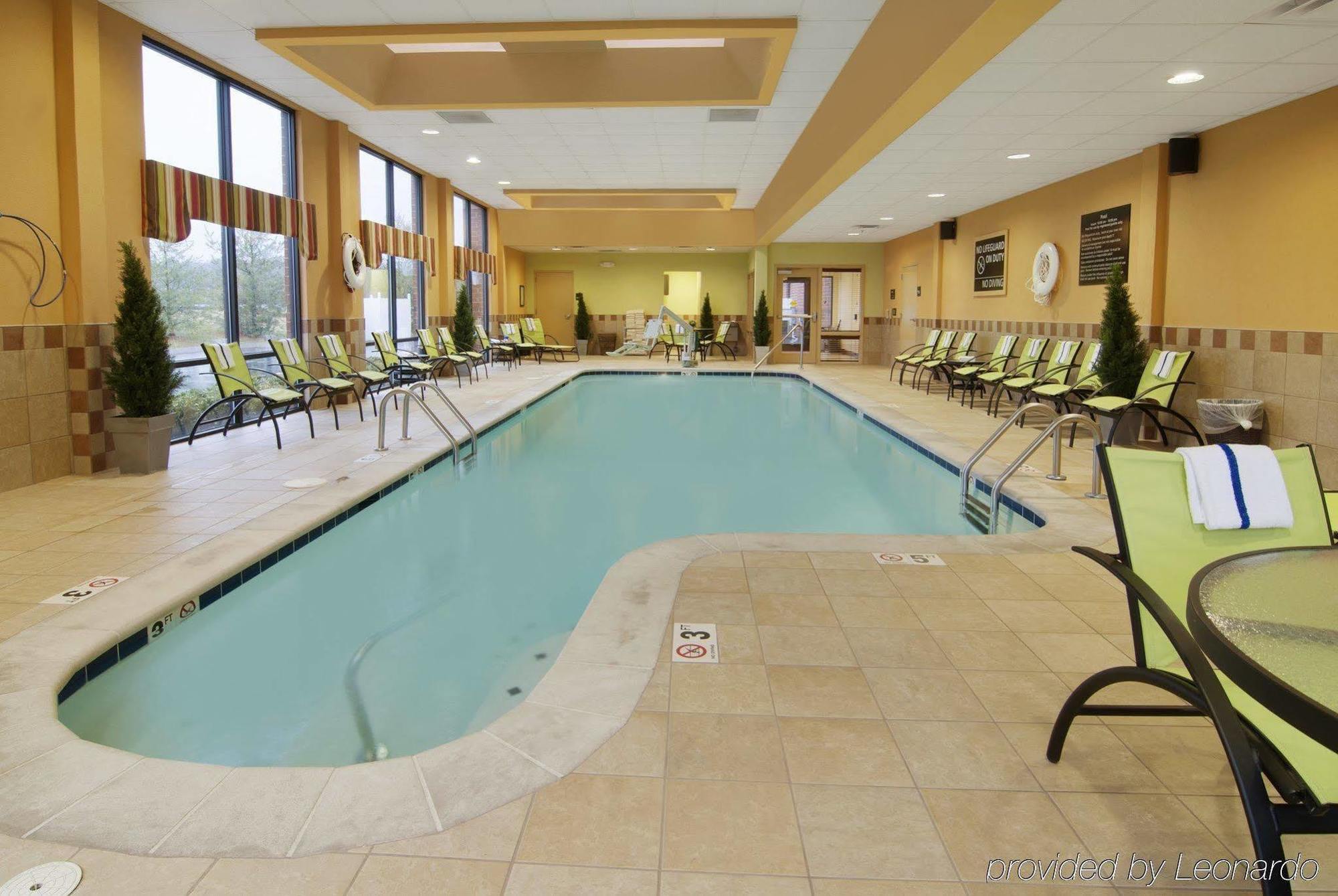 Hampton Inn & Suites-Knoxville/North I-75 Exteriör bild